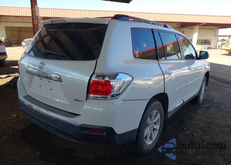 2012 Toyota Highlander Se V6 из США, поврежденный, VIN 5TDBK3EHXCS156079